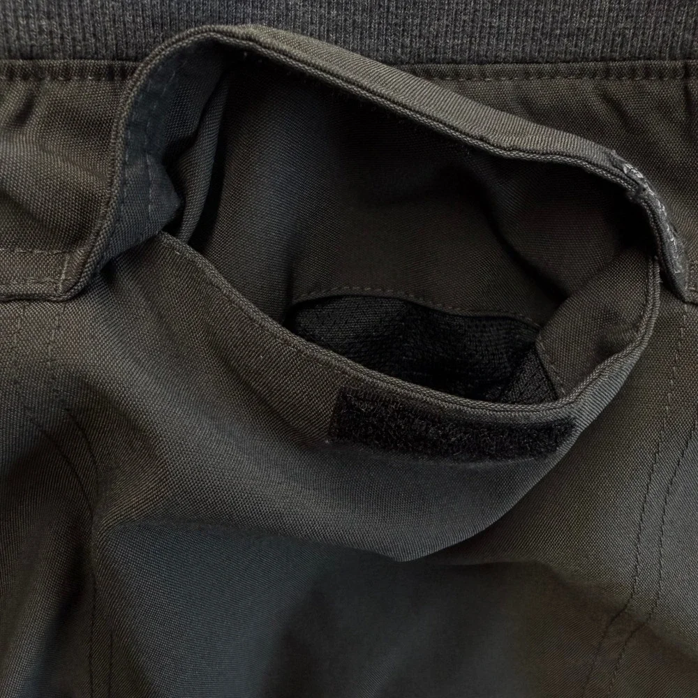 Columbia Women XL Black Capri Cargo Hiking Knit Waistband Drawstring Pants
 #354 - Picture 4 of 7